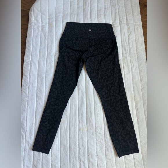 lululemon athletica Charcoal Leopard Leggings - Picture 3 of 6